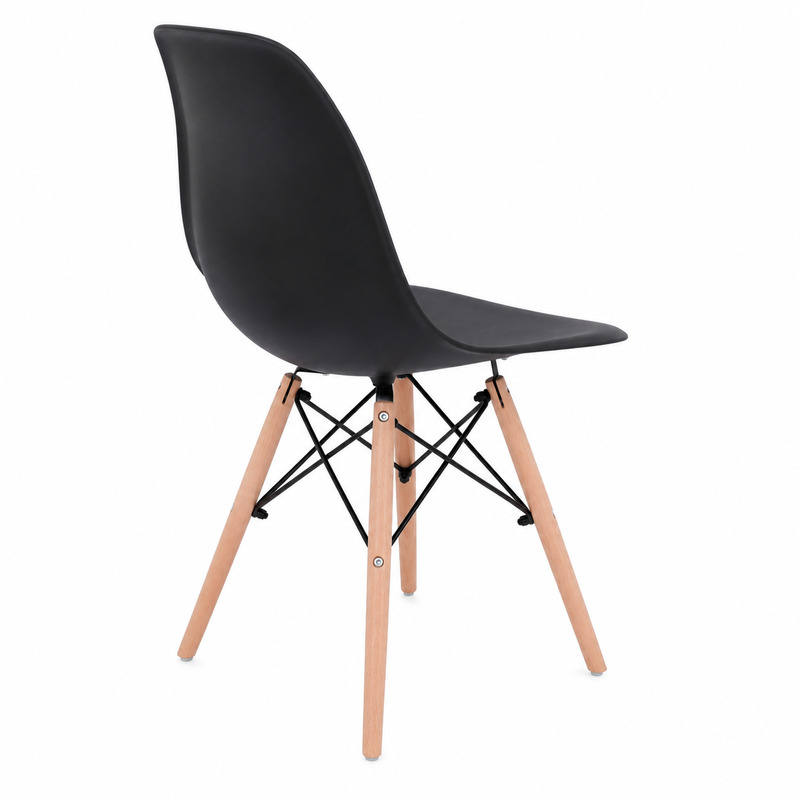 Стул пластиковый EAMES Или